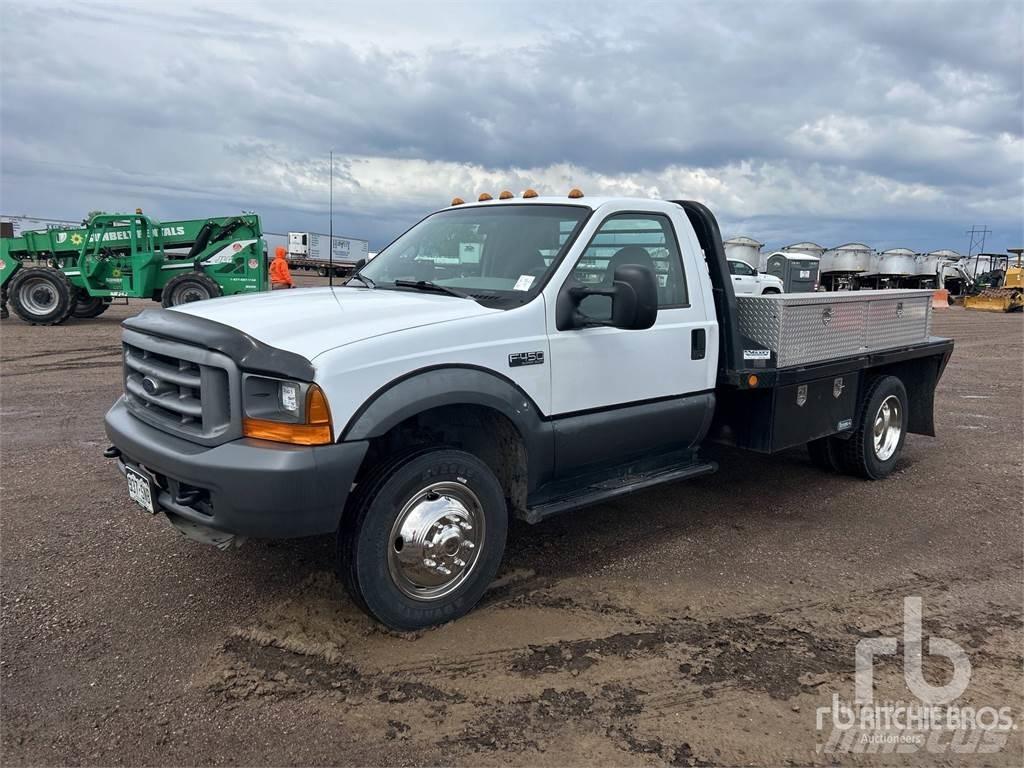 Ford F-450 Tovornjaki s kesonom/platojem