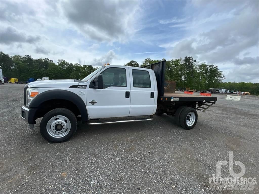 Ford F-450 Tovornjaki s kesonom/platojem