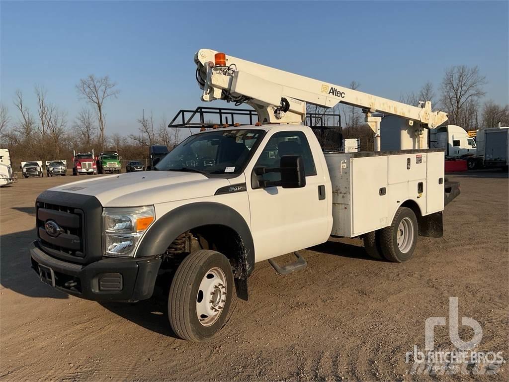 Ford F-450 Vlečne dvižne ploščadi