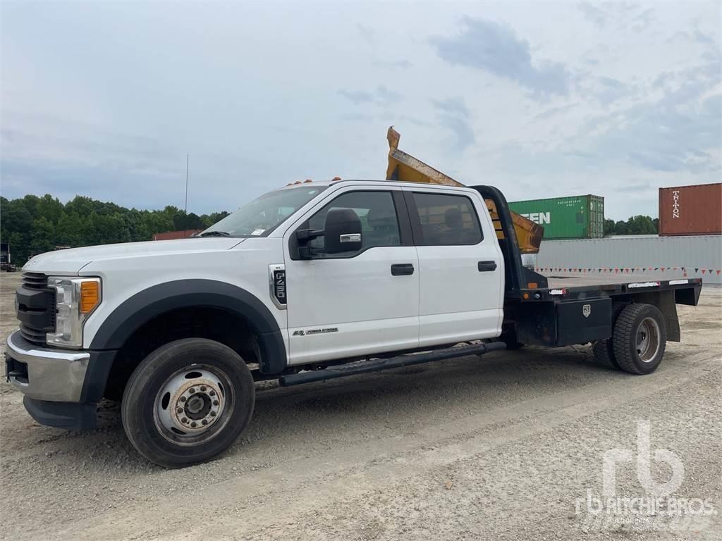 Ford F-450 Tovornjaki s kesonom/platojem