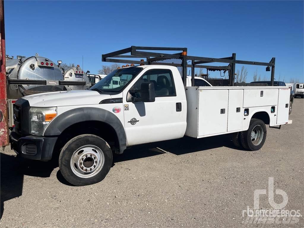 Ford F-450 Komunalna vozila