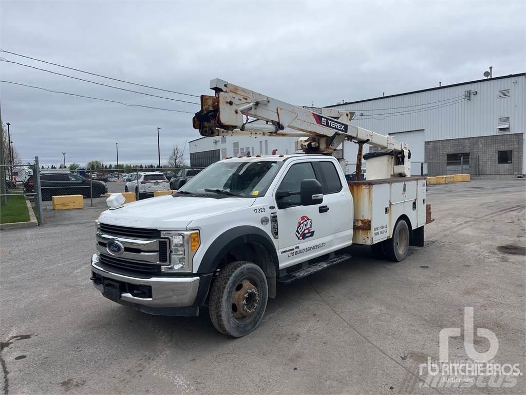 Ford F-550 Vlečne dvižne ploščadi