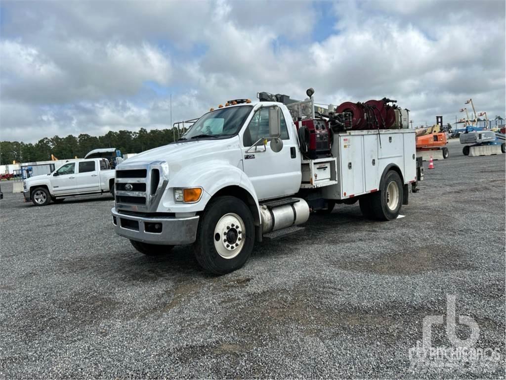 Ford F-750 Komunalna vozila