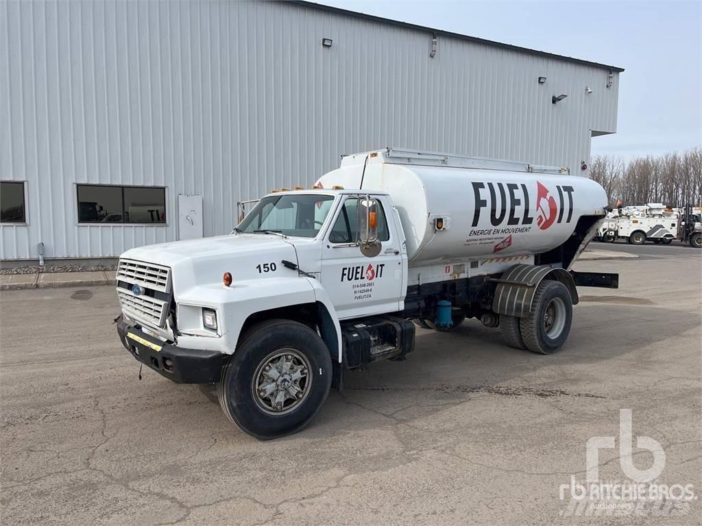 Ford F600 Tovornjaki cisterne