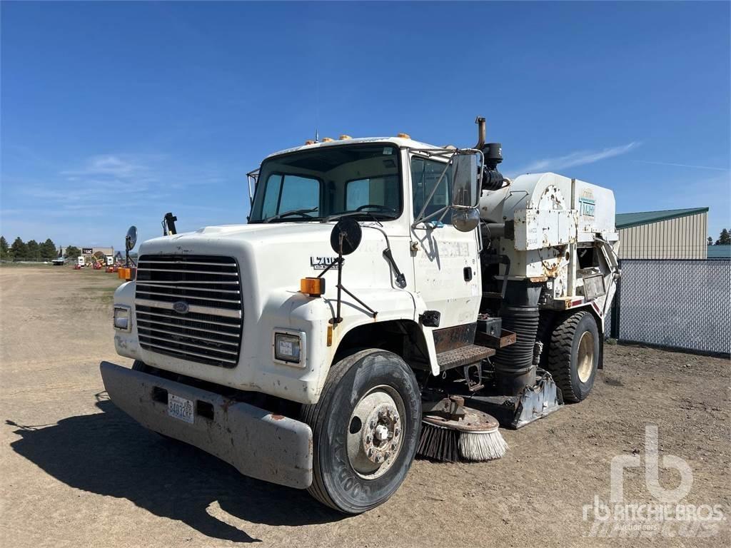 Ford L7000 Pometalni stroji