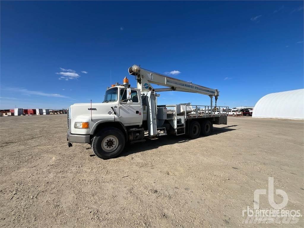 Ford L9000 Tovornjaki z žerjavom