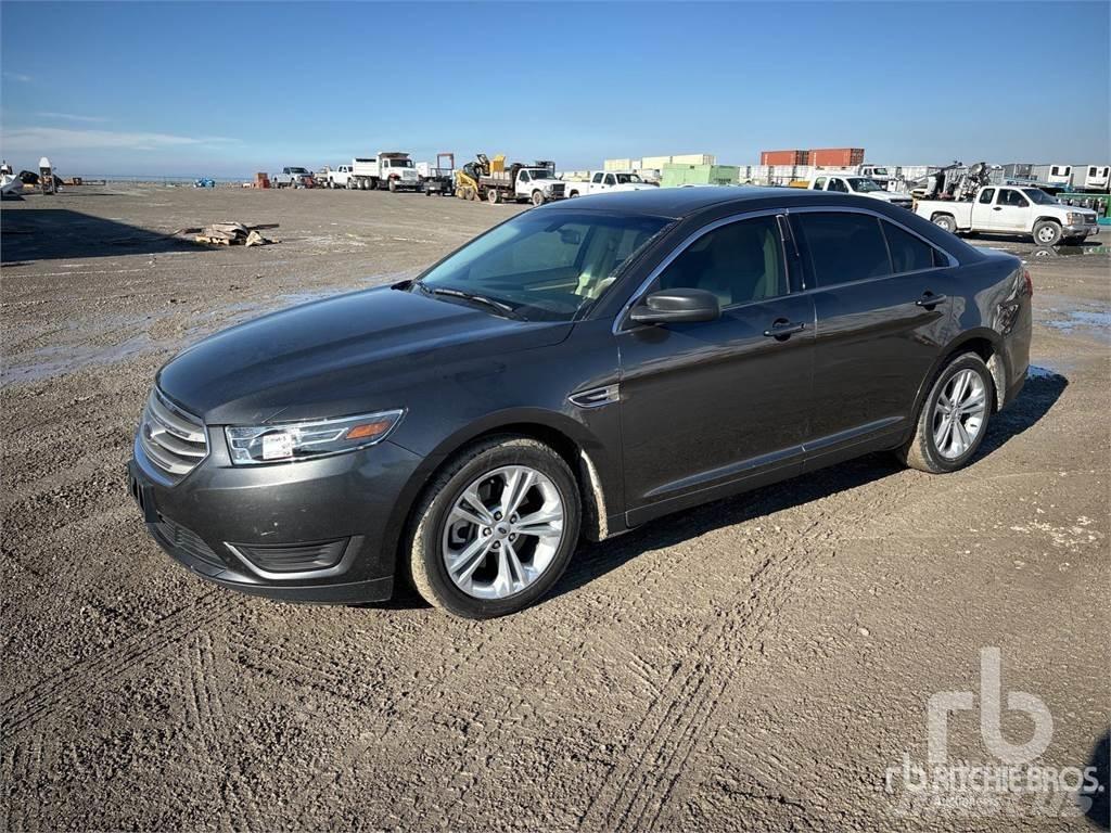 Ford TAURUS Avtomobili