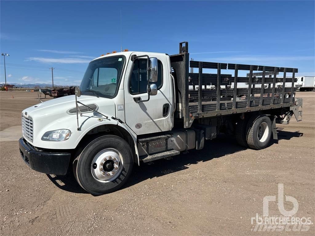 Freightliner M2 Tovornjaki s kesonom/platojem