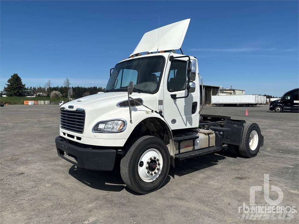 Freightliner M2 Vlačilci