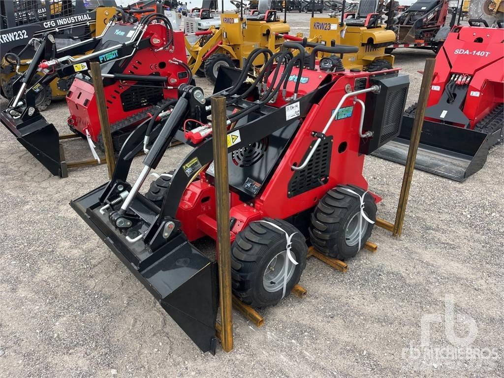  FUTURE FT323W Skid steer mini nakladalci