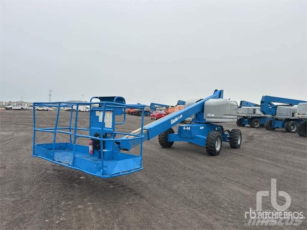 Genie S-40 Zglobne dvižne ploščadi