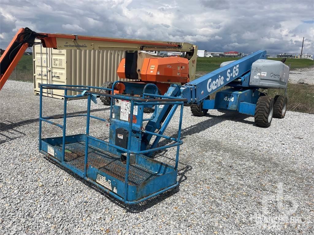 Genie S-65 Zglobne dvižne ploščadi