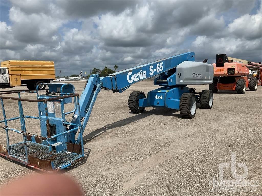 Genie S-65 Zglobne dvižne ploščadi