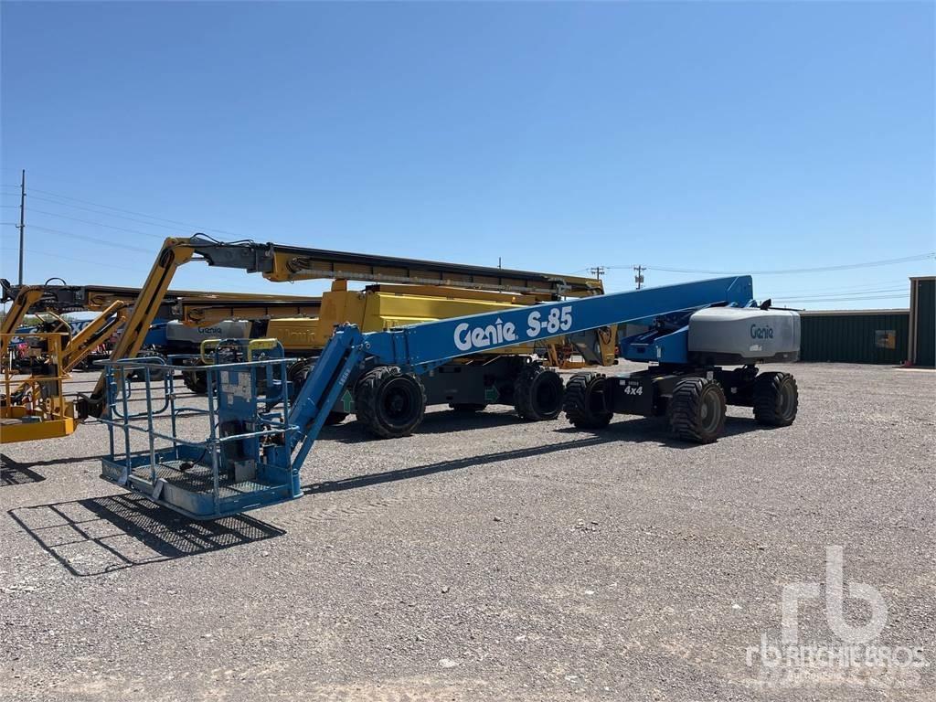 Genie S-85 Zglobne dvižne ploščadi