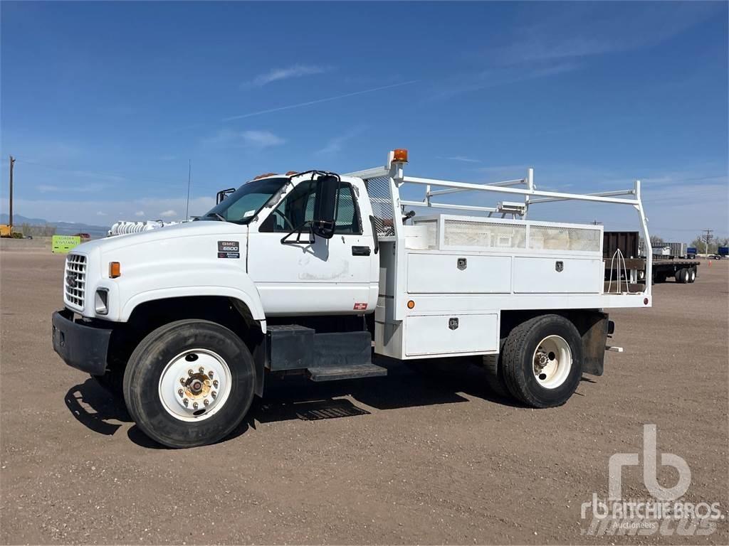 GMC 6500 Tovornjaki s kesonom/platojem