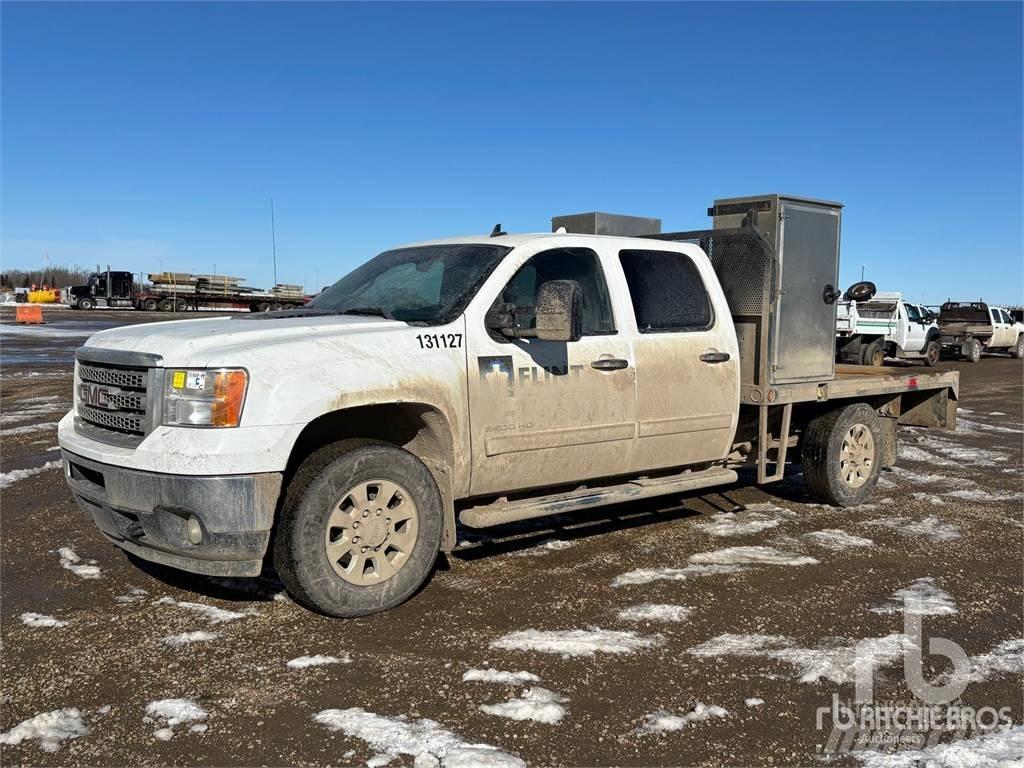 GMC C3500HD Tovornjaki s kesonom/platojem