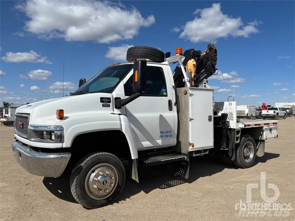 GMC C5500 Tovornjaki z žerjavom