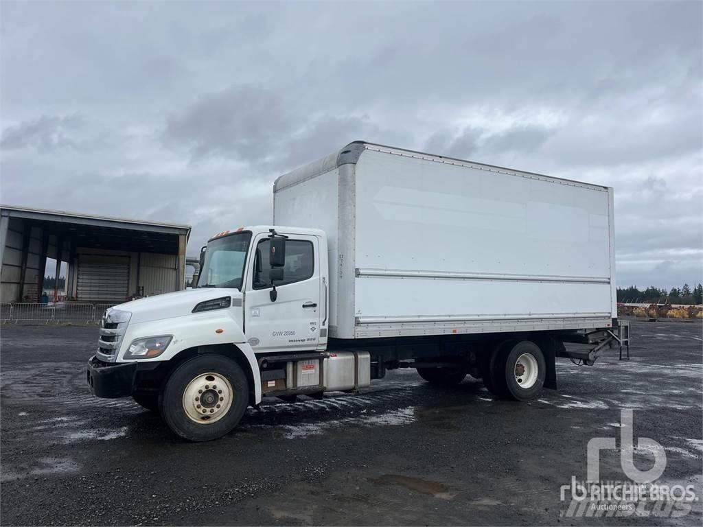 Hino 268 Dostavna vozila / kombiji