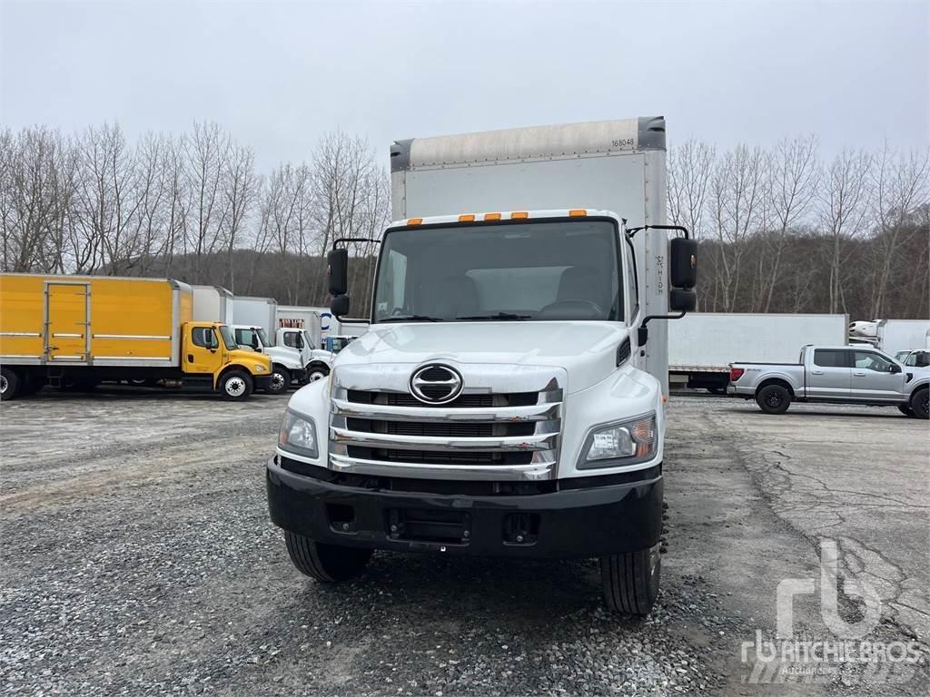 Hino 268 Dostavna vozila / kombiji