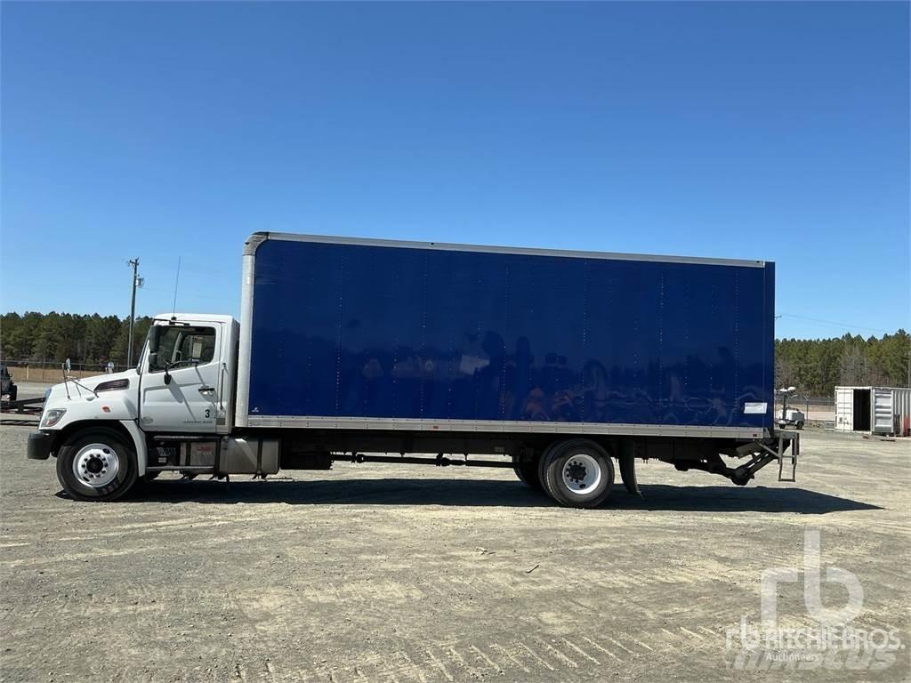 Hino 268 Dostavna vozila / kombiji