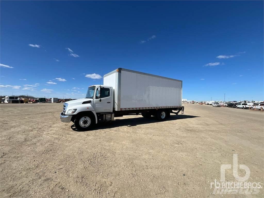 Hino 268 Dostavna vozila / kombiji