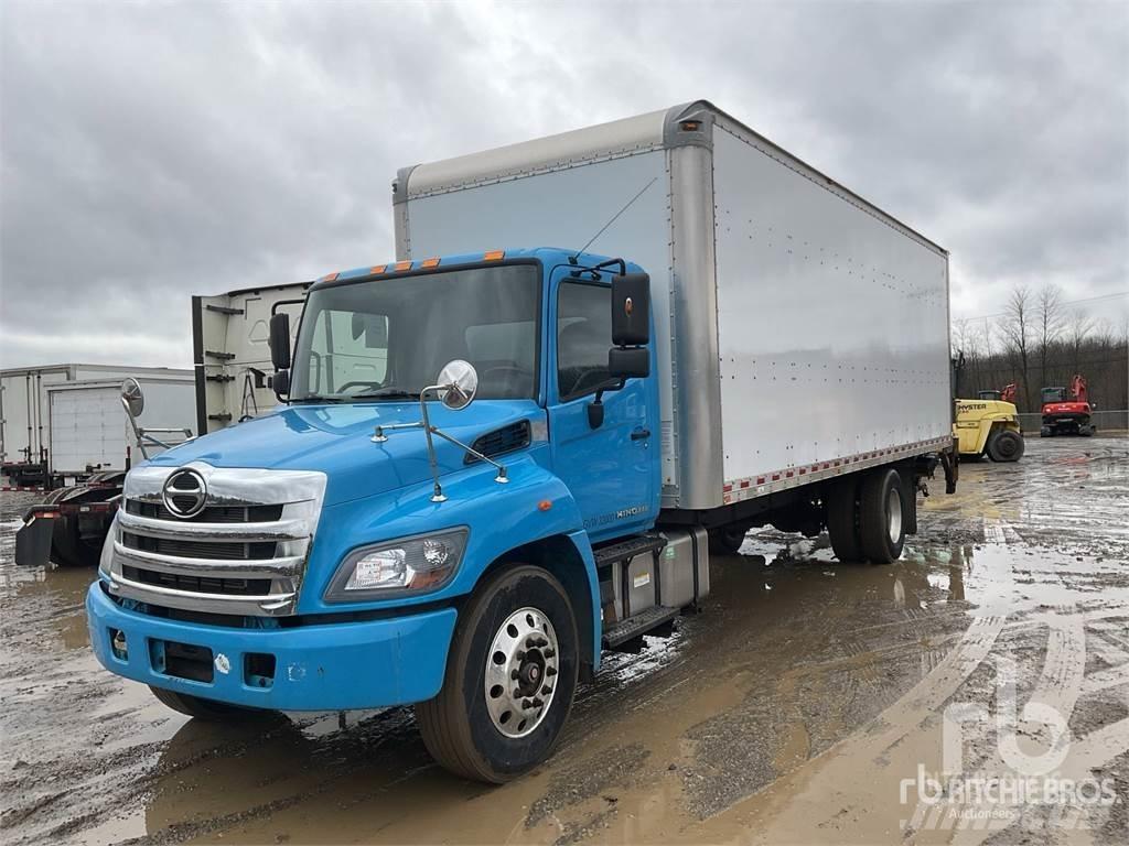 Hino 338 Dostavna vozila / kombiji