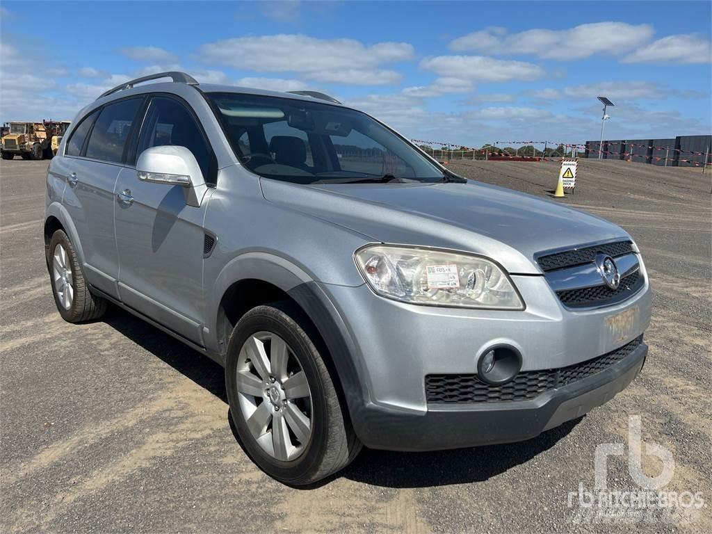 Holden CAPTIVA Avtomobili