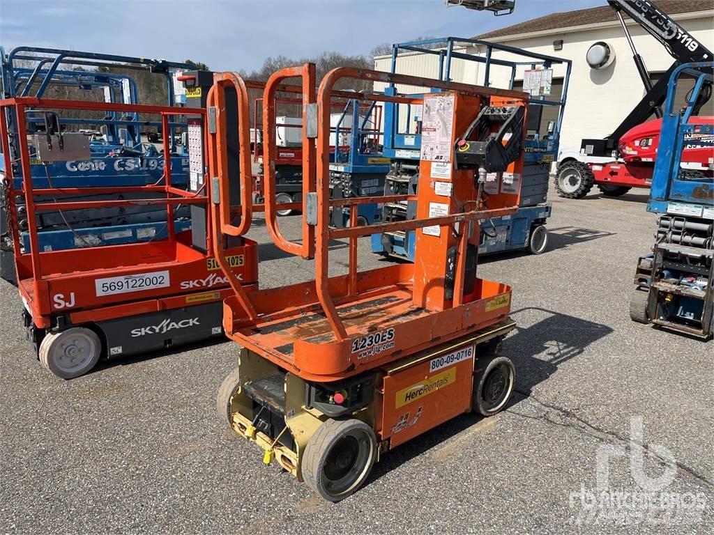 JLG 1230ES Zglobne dvižne ploščadi