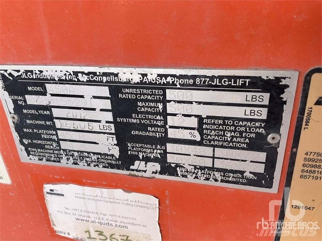 JLG 450A Zglobne dvižne ploščadi