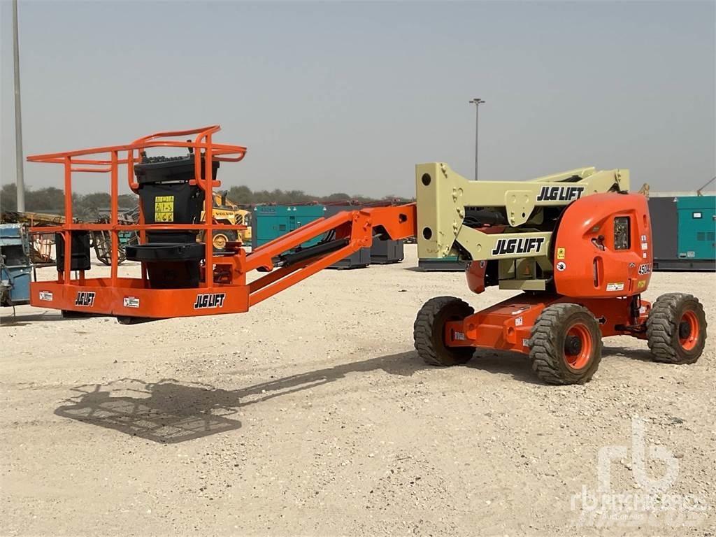 JLG 450AJ Zglobne dvižne ploščadi