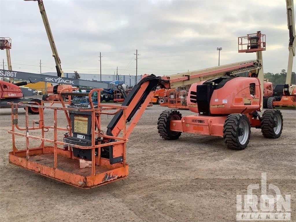 JLG 600AJ Zglobne dvižne ploščadi