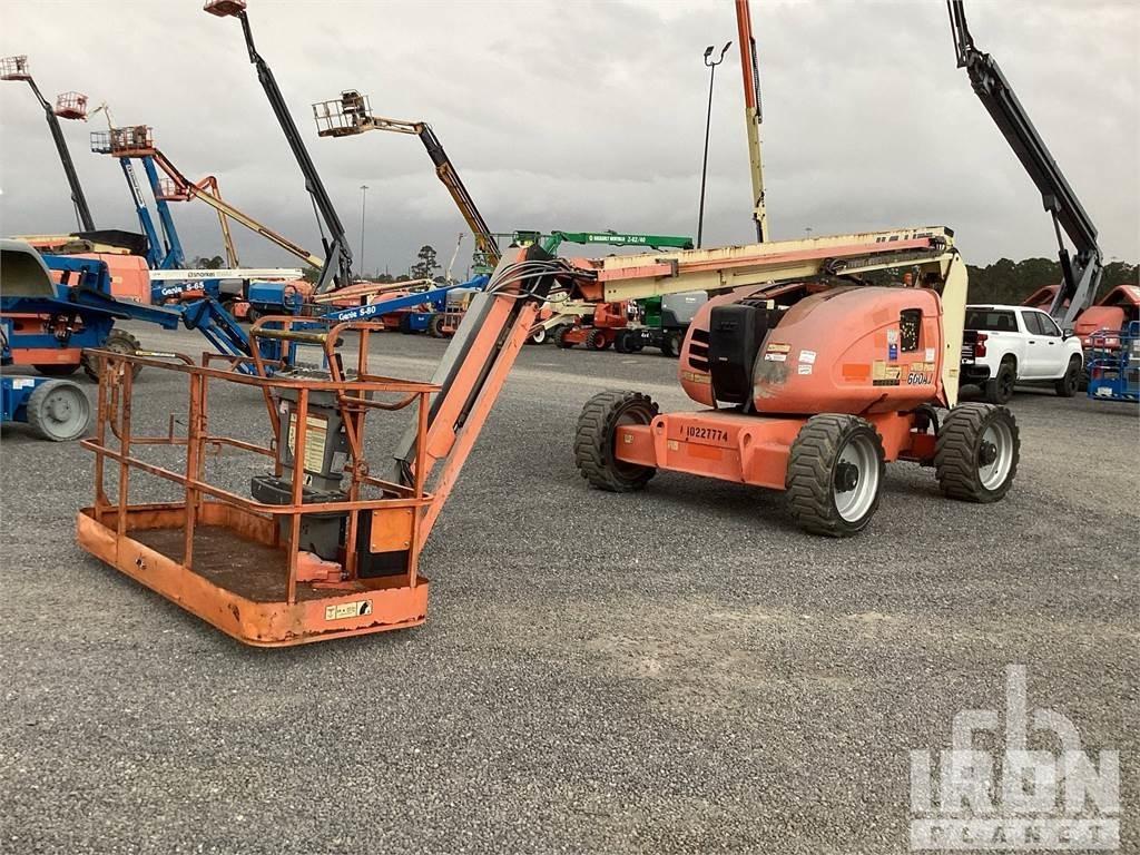 JLG 600AJ Zglobne dvižne ploščadi