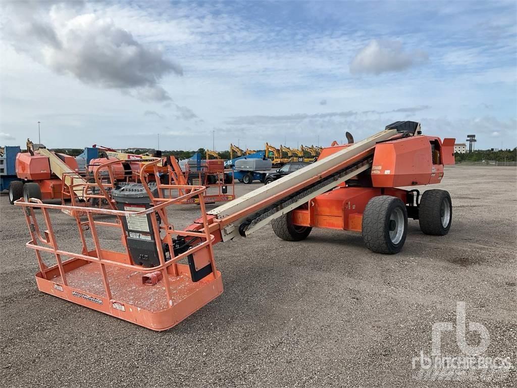 JLG 600S Zglobne dvižne ploščadi