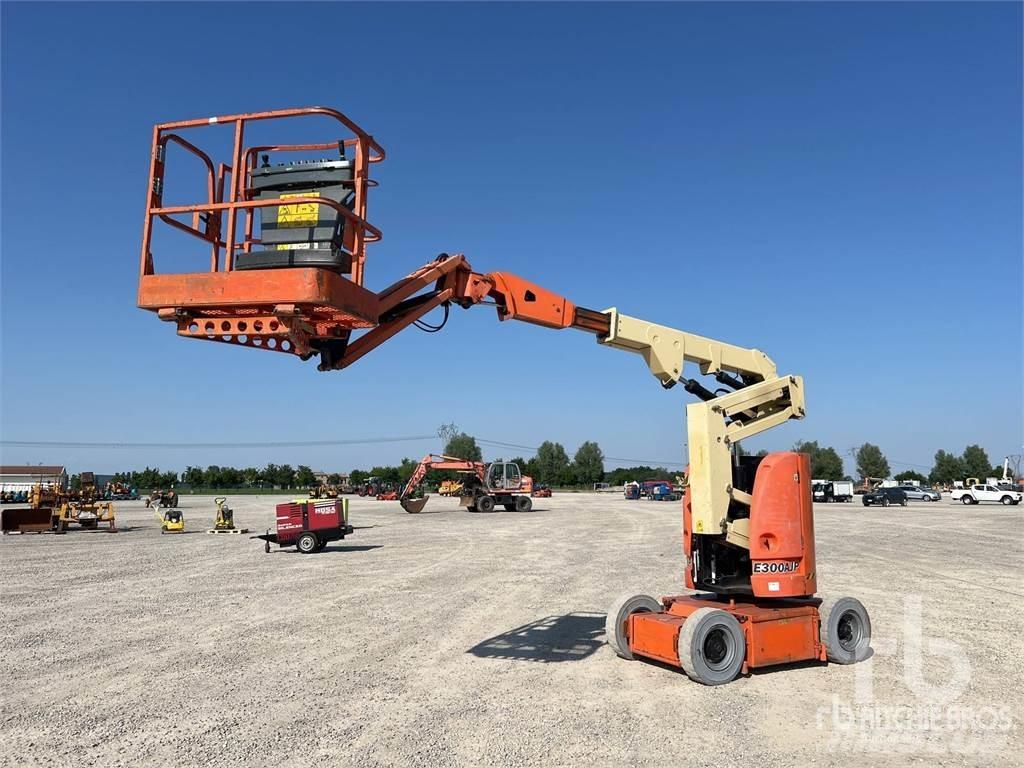 JLG E300 AJP Zglobne dvižne ploščadi