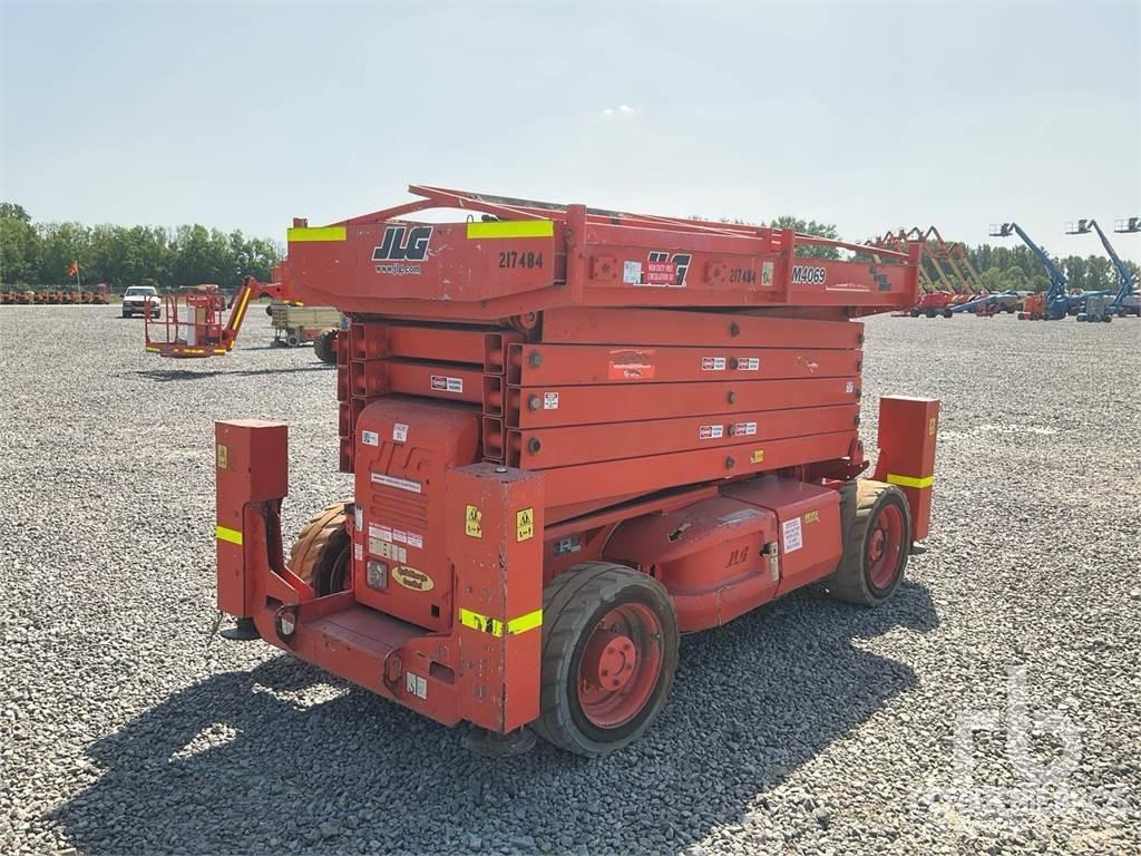 JLG M4069 Škarjaste dvižne ploščadi