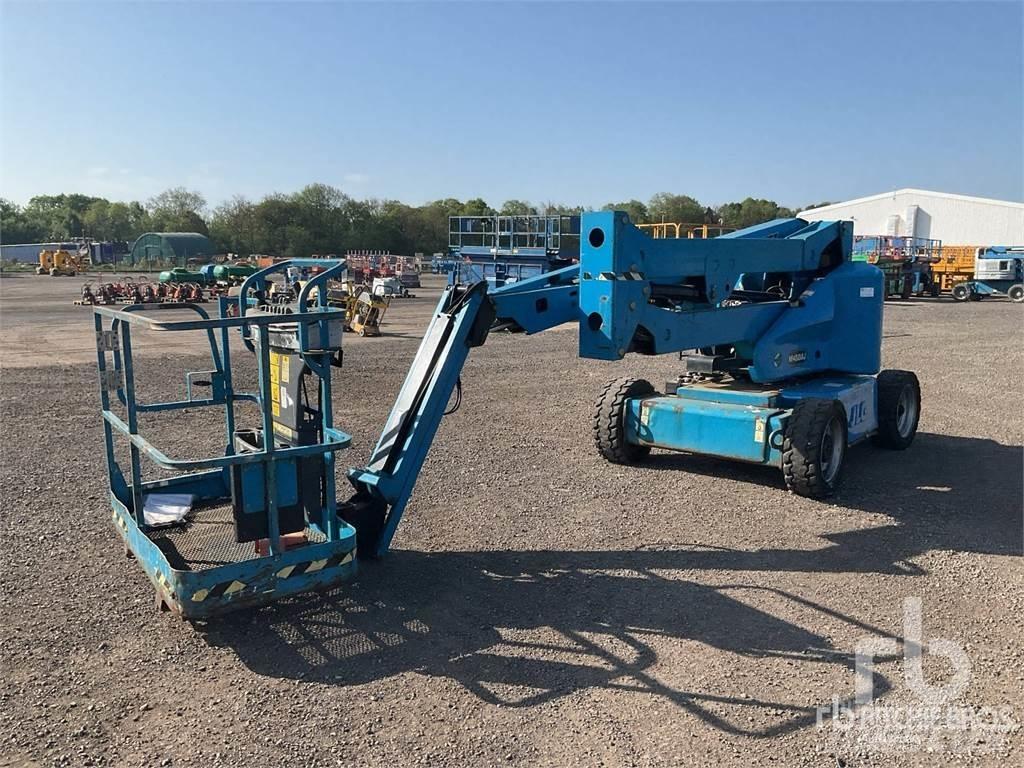 JLG M450AJ Zglobne dvižne ploščadi