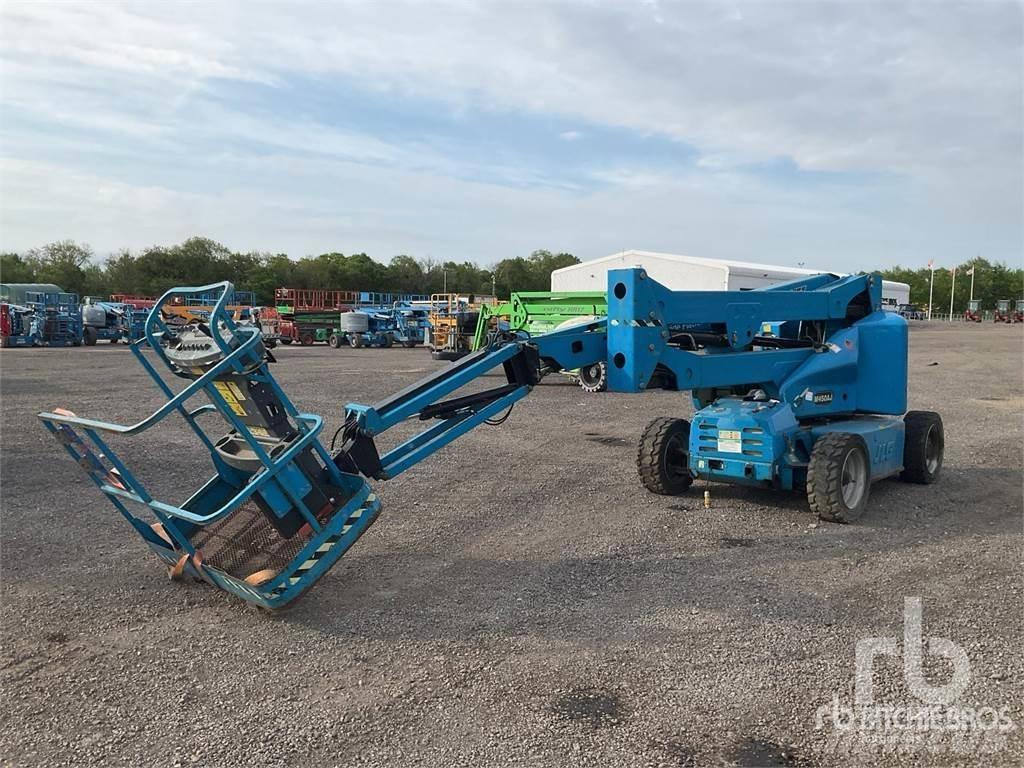 JLG M450AJ Zglobne dvižne ploščadi