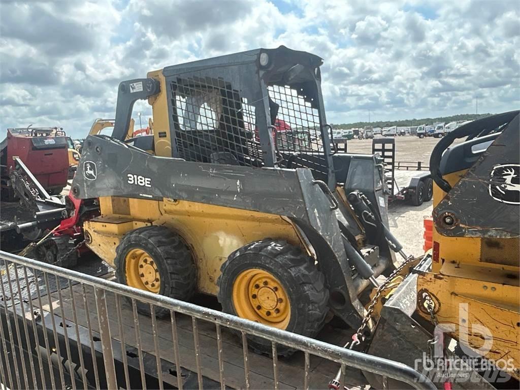 John Deere 318E Skid steer mini nakladalci