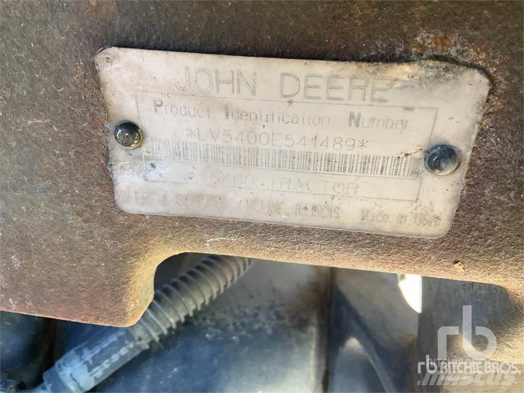 John Deere 5400 Traktorji