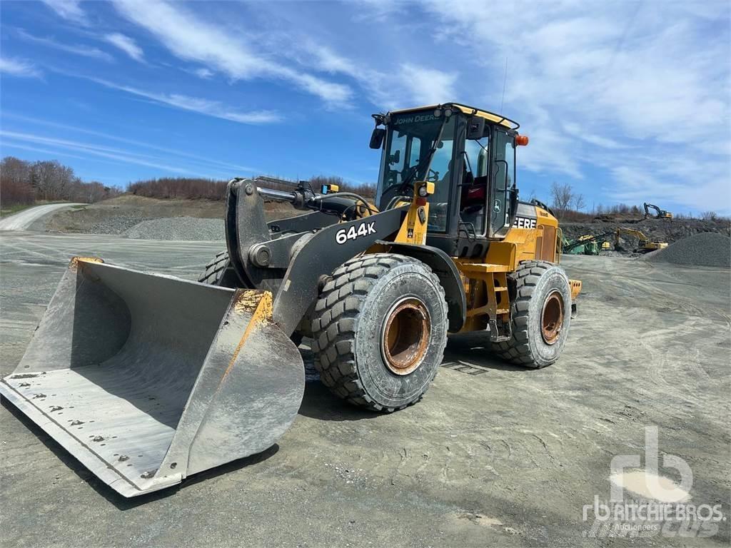 John Deere 644K Kolesni nakladalci
