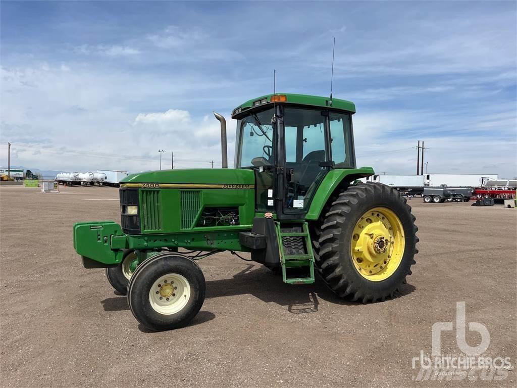 John Deere 7400 Traktorji