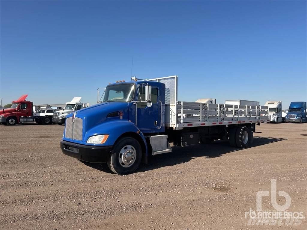 Kenworth T300 Tovornjaki s kesonom/platojem
