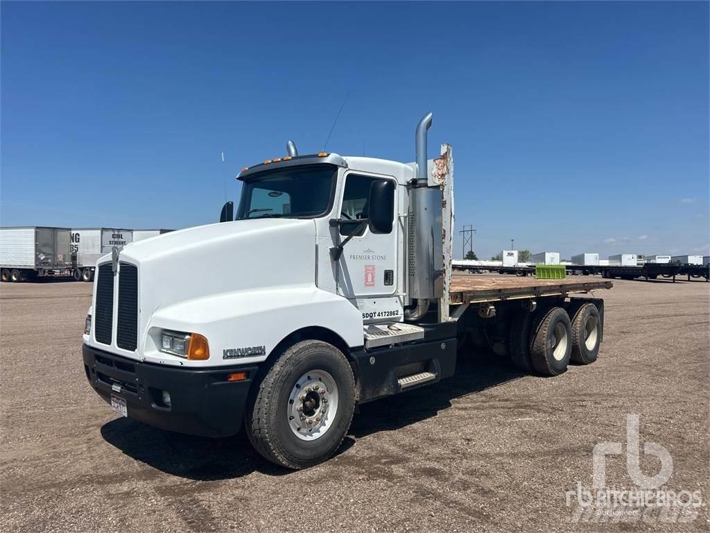 Kenworth T600 Tovornjaki s kesonom/platojem