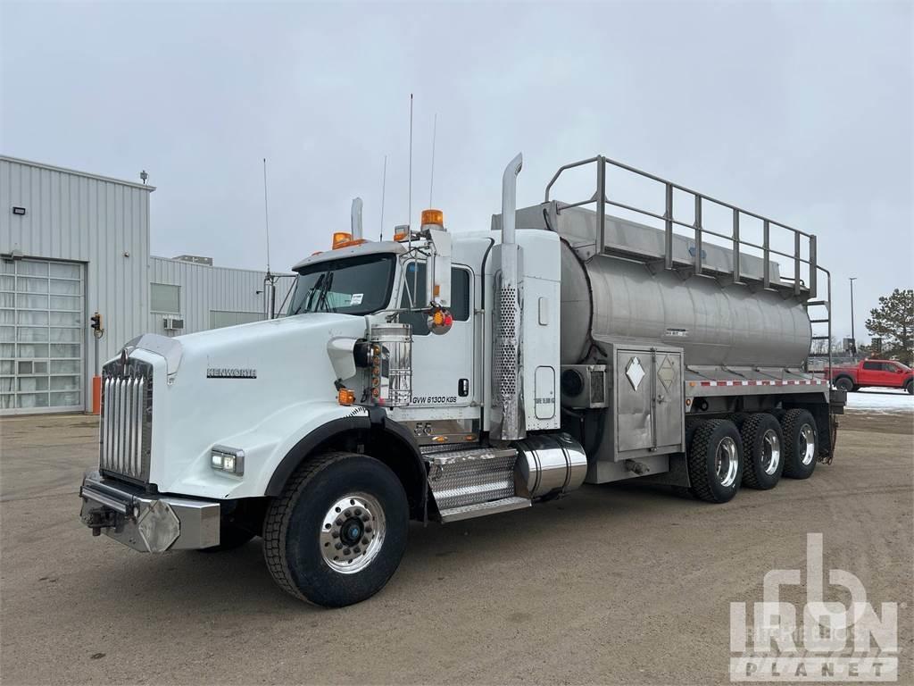Kenworth T800 Tovornjaki cisterne