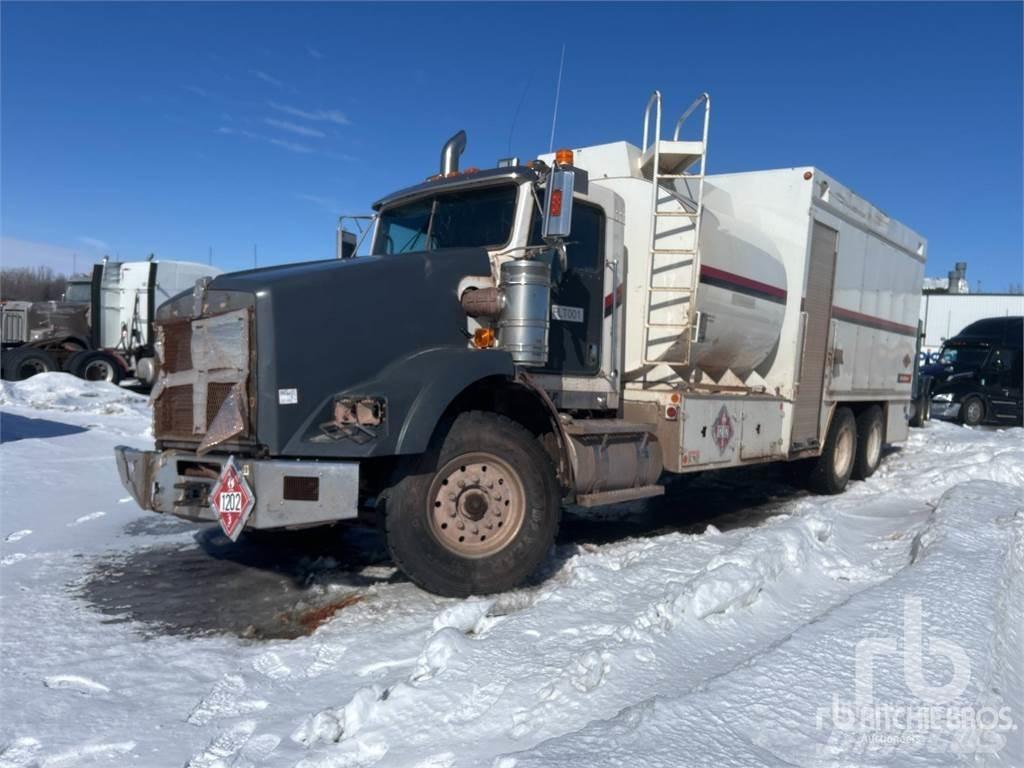 Kenworth T800 Tovornjaki cisterne