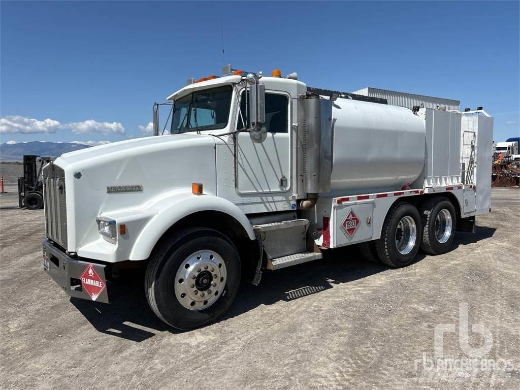 Kenworth T800 Tovornjaki cisterne
