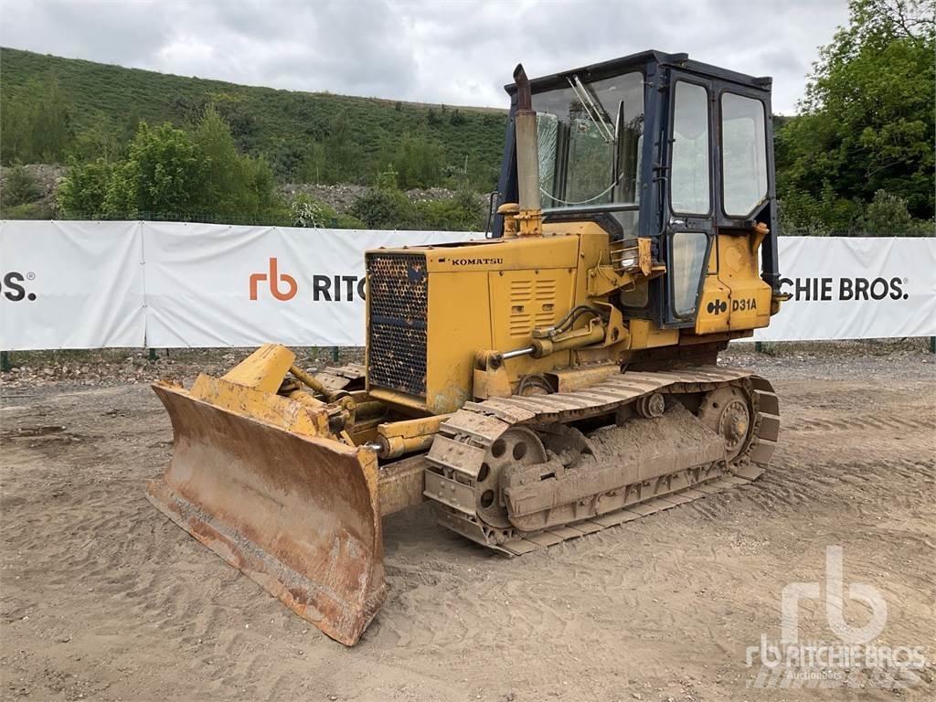 Komatsu D31A-17 Buldožerji goseničarji