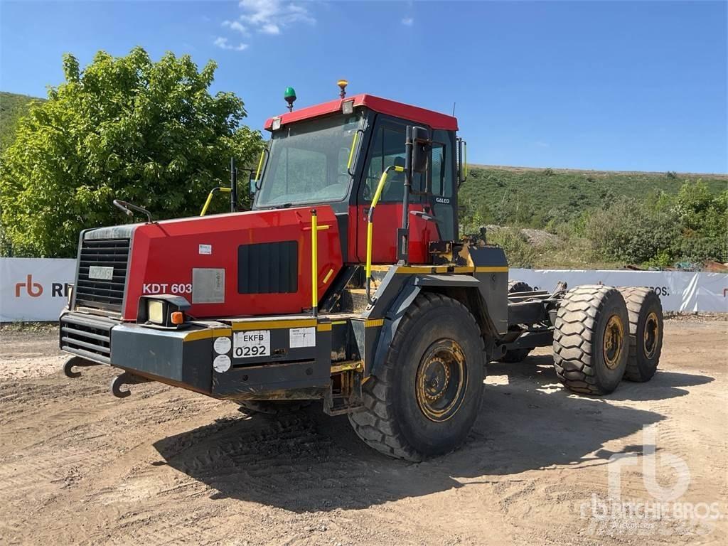 Komatsu HM300-1 Zglobni demperji