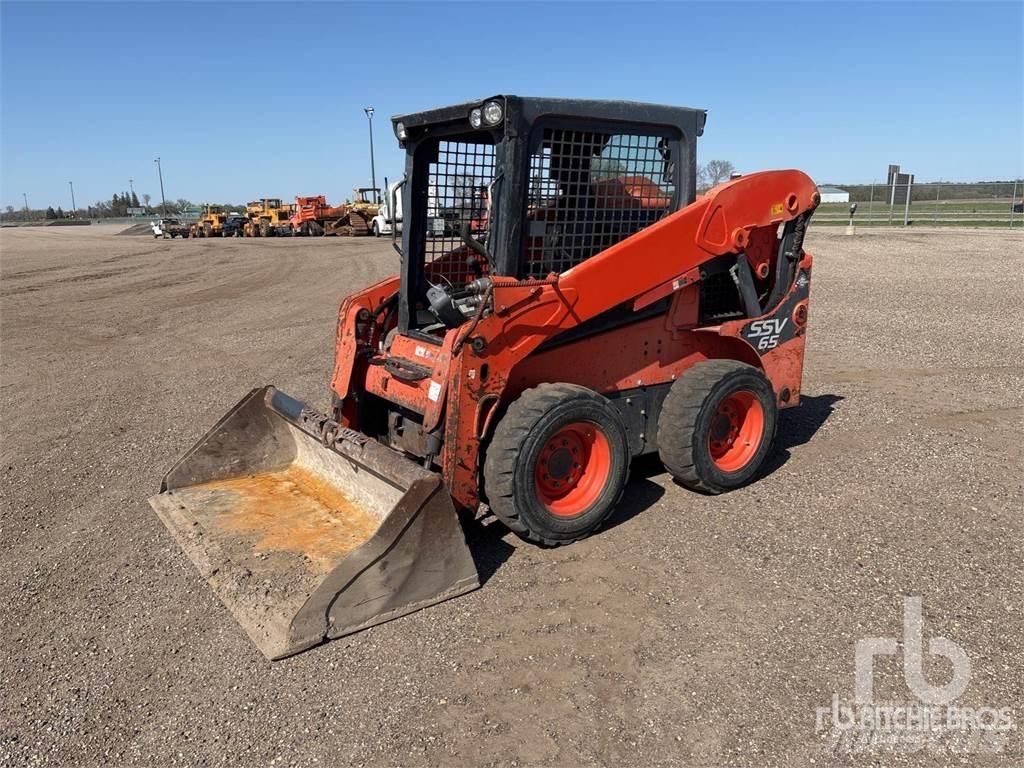 Kubota SSV65 Skid steer mini nakladalci