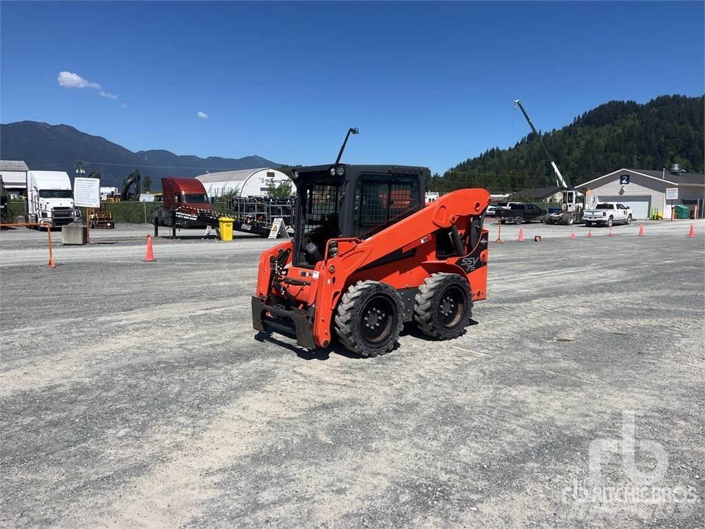 Kubota SSV75 Skid steer mini nakladalci